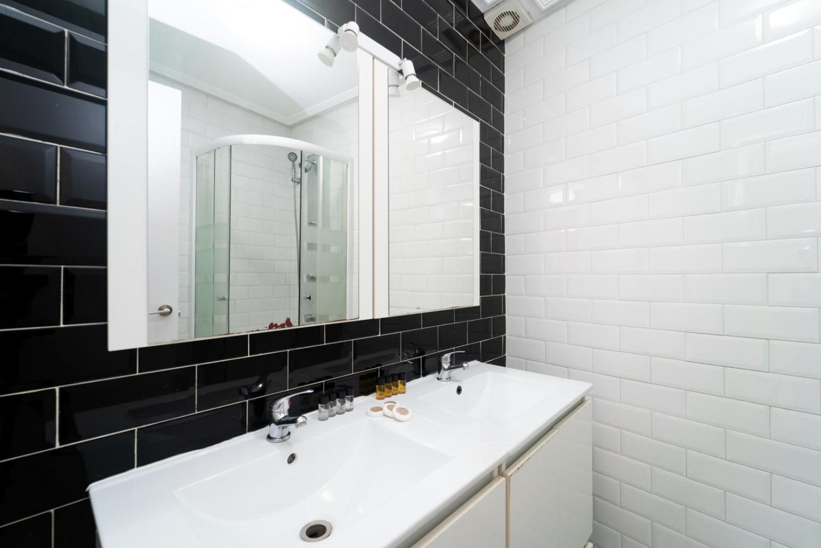 Guestready - Mais Um Tijolo Na Parede Apartment Madrid Bagian luar foto